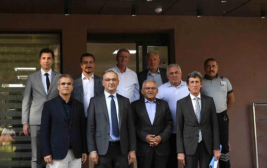 Başkan Büyükkılıç, Ulaşım Projeleri İçin Karayolları Müdürü ile Görüştü