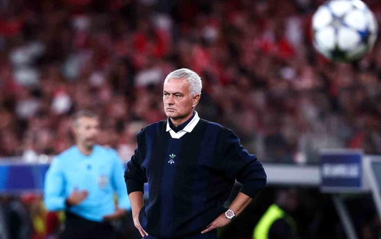 Benfica, Mourinho ile Anlaştı