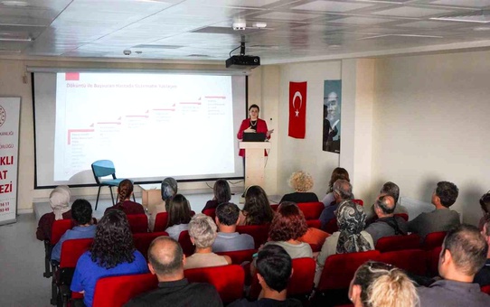 Aile Hekimlerine Cilt Hastalıkları Eğitimi