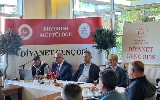 Manevi Danışmanlar Toplandı