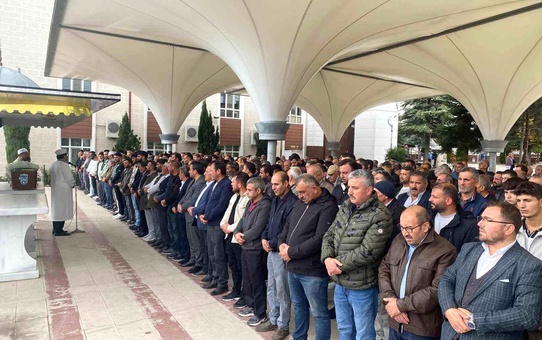 Otomobil Kazasında Hayatını Kaybeden Sedat Durmaz Uğurlandı