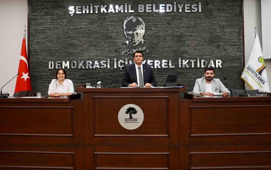 Yılmaz, yardımcılarını açıkladı