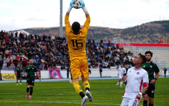 Kırıkkale FK, Kırşehir FSK'ya 3-2 Yenildi