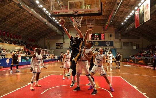 Kocaeli BŞB Kağıtspor, Konya BŞB Spor'a Yenildi