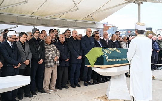 Huriye Tüzgen Son Yolculuğuna Uğurlandı