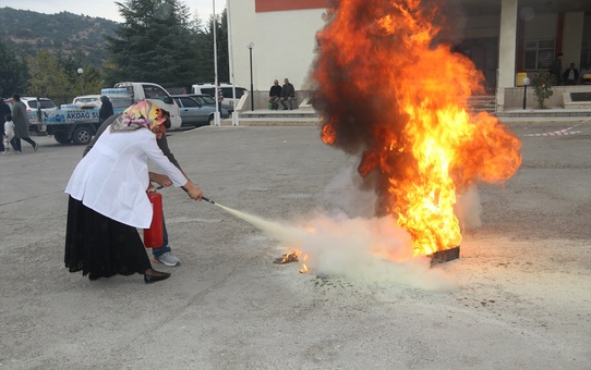 Taşova Hastanesi'nde Deprem ve Yangın Tatbikatı
