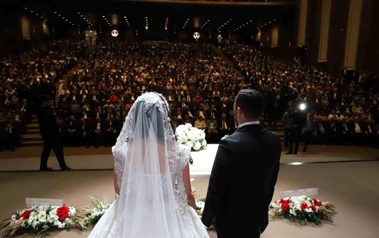 Siyaset, iş dünyası, spor ve bürokrasiyi buluşturan nikah