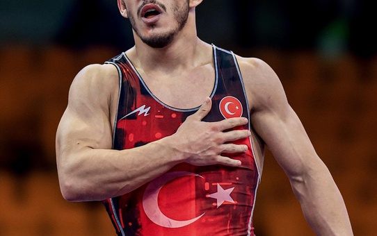 Tolga Özbek Bronz Madalya Kazandı