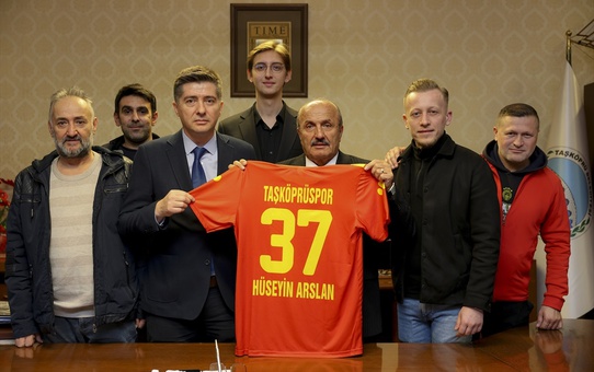 Taşköprüspor'dan Başkan Arslan'a Ziyaret