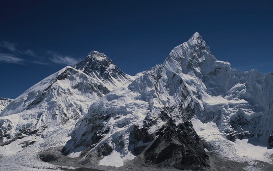Annapurna Dağı'nda Çığ Düştü
