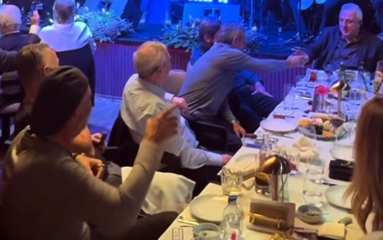 Aziz Yıldırım, doğum gününü Aykut Kocaman ve Rıdvan Dilmen ile beraber kutladı