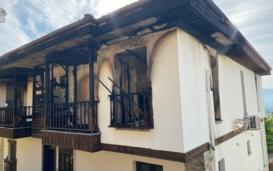 Evi ateşe verip 2 jandarmayı bıçakla yaralayan şüpheli vurularak etkisiz hale getirildi