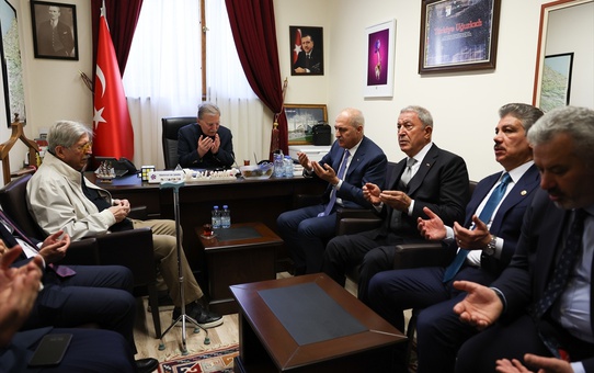 Kurtulmuş'tan Şahin'e Taziye Ziyareti