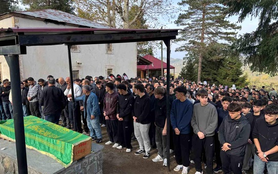 Giresun'da Motosiklet Kazası: Genç Futbolcu Hayatını Kaybetti
