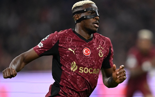 Victor Osimhen, Ajax'a attığı gollerle tarih yazmaya devam ediyor
