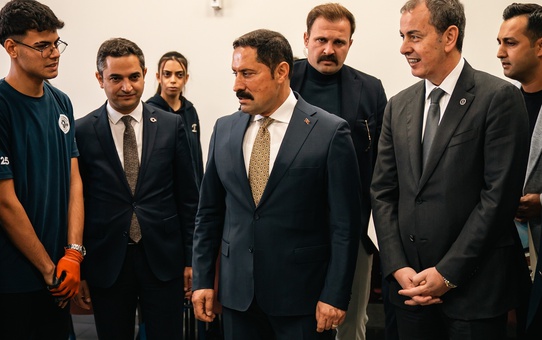 İş Bankası'ndan Hatay'a eğitim desteği