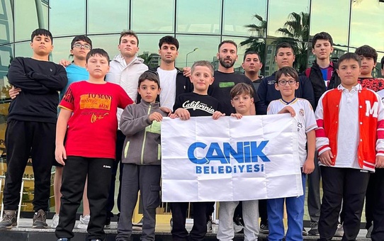 Canik Belediyespor Kulübü, İl Güreş Şampiyonası'nda 8 Madalya Kazandı