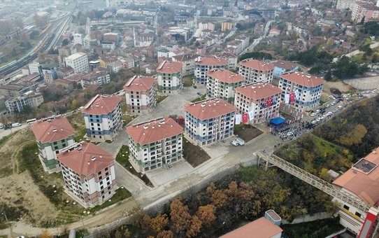 Karabük'te TOKİ Konutları Hak Sahiplerine Teslim Edildi