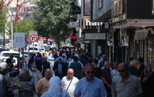 Son 3 günde 150 bin kişi kente giriş yaptı! Oteller doldu taştı