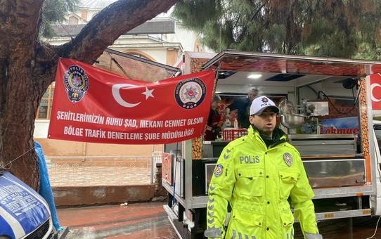 Manisa'da şehit trafik polisleri için mevlit okutuldu