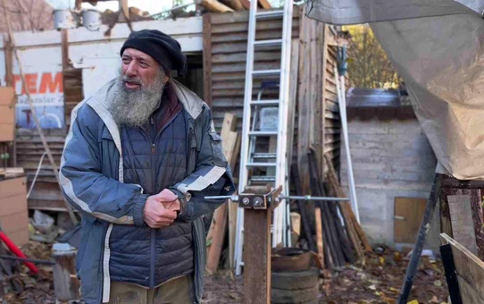 Abdulkadir Şimşek: Geri Dönüşümle Sanat Yaratıyor