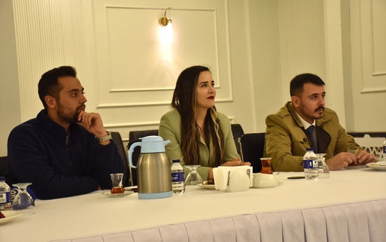 Van Milli Eğitim Müdürü Aras Adana'ya Veda Etti