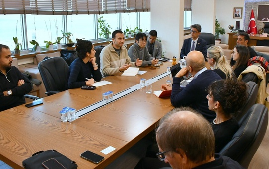 Japon Heyet ÇOMÜ'yü Ziyaret Etti