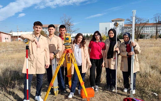 Afyonkarahisar'da Geleceğin Tapu Memurları Yetişiyor