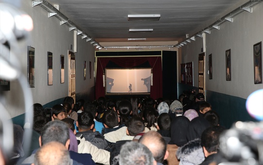 Köyde Tiyatro Şenliği