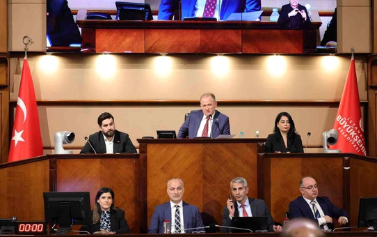 İBB Meclisi'nde çöpe atılan İSBİKE bisikletleri gerginliği
