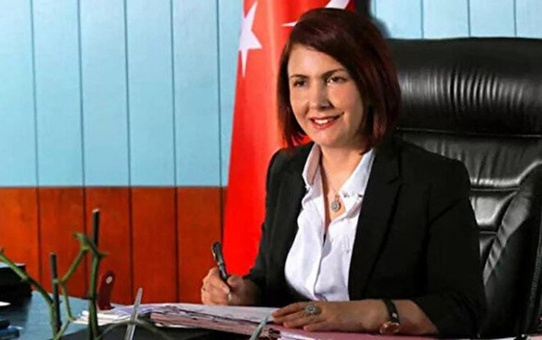 Yolsuzluktan tutuklanan belediye başkanına hapis cezası