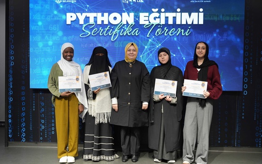 İmam Hatip Lisesi öğrencileri 'Python Sertifikası' aldı