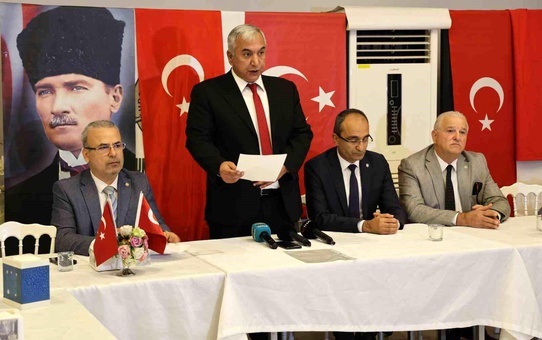 İYİ Parti'de İstifalar