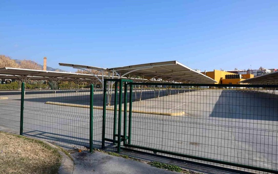 Vatandaşın ücretsiz kullandığı otopark kapatıldı