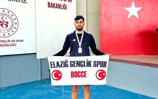 Ahmet Karakaş Türkiye 3'üncüsü Oldu