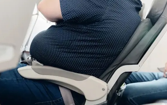 Havayolu şirketinden tartışmalı karar, kilolu yolcular iki bilet almak zorunda kalacak