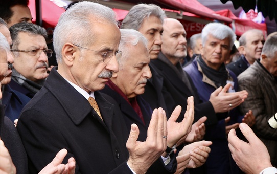 Prof. Dr. Mustafa Köseoğlu'nun Cenazesi Defnedildi