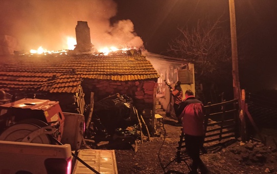 Savaştepe'de yangında 1 kişi yaralandı