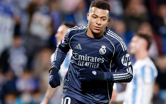Mbappe'nin hissedarı olduğu takımın başına Süper Lig'in eski yıldızı geçti