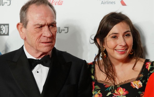 Ünlü oyuncu Tommy Lee Jones'un kızı otel odasında ölü bulundu