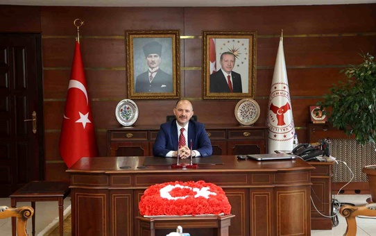 Giresun Valiliğinde Görev Değişimi