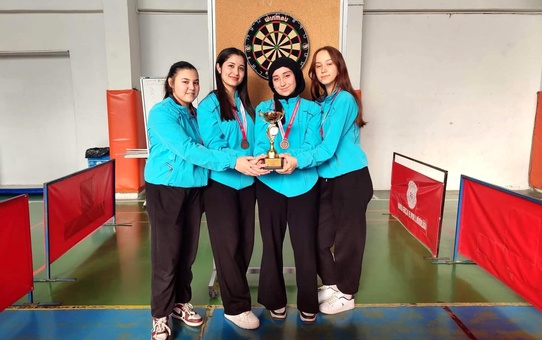 Salihli'den Dart Takımına Ödül