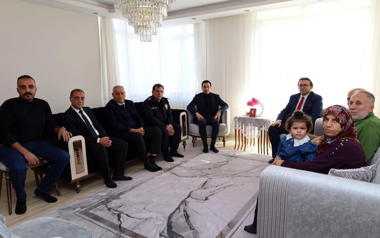 Dinar Kaymakamı Uğuz, Şehit Ailelerinin Önemi Üzerine Vurguda Bulundu