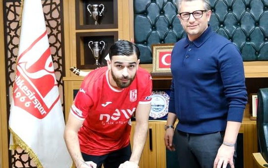 Balıkesirspor Muhammed Resul Yıldırım ve Mehmet Emre Yar'a imza attırdı