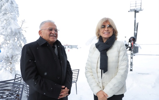Tansu Çiller Erciyes'te Tatil Yapıyor