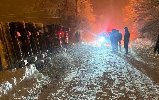 Çelikhan'da CNG Tankeri Devrildi