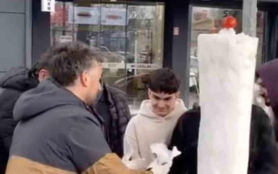 Ne et ne tavuk ne de sucuk! Bu döner bembeyaz