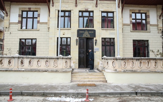 Kastamonulu Emekli Akademisyenin Kutuphane Sevgisi
