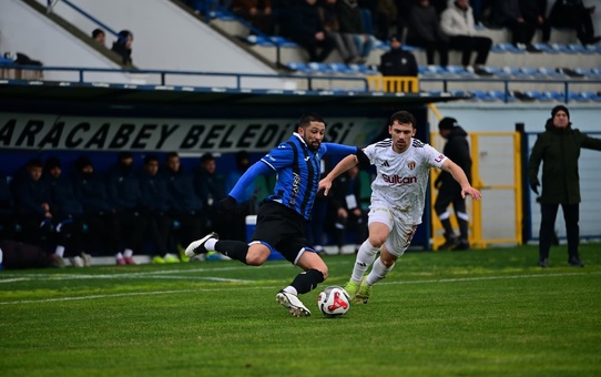 Karacabey Belediyespor, İnegölspor'a 1-0 Yenildi