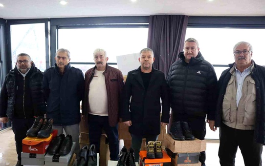 Yalova'da 400 Çocuğa Ayakkabı Yardımı